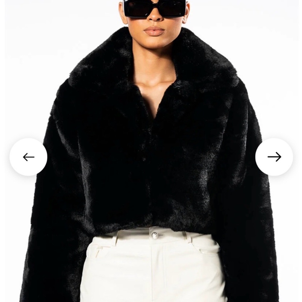 AKIRA - Dayana Black Faux Fur Jacket